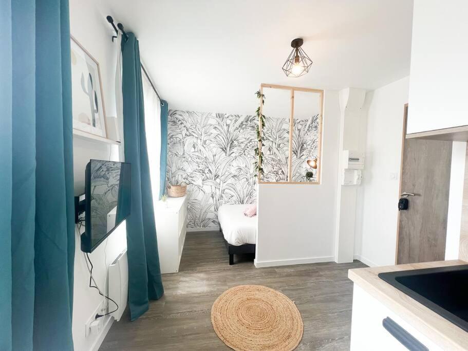 Suite Le Studio Litchi Baigne De Lumieres & Proche Des Plages Saint-Nazaire  Exterior photo